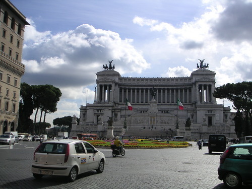 piazza-venezia-rome-ir054.jpg